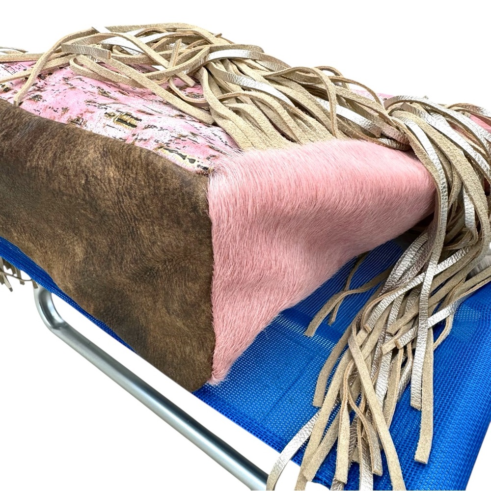 ๐ Keep it Gypsy Shoulder Bag Gold Pink Fringe - Picture 12 of 16